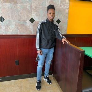 Meet your Posher, Omar